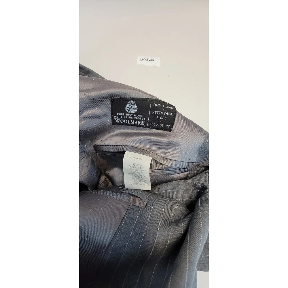 Calvin Klein Men's Gray Pinstripe Wool Blend Suit Jacket Blazer 44L‎